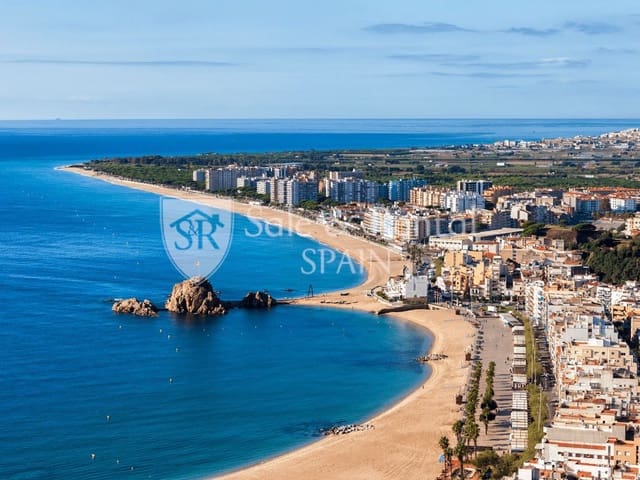 Teren niezagospodarowany na sprzedaż w Blanes - 490 000 € (Ref: 9461035)