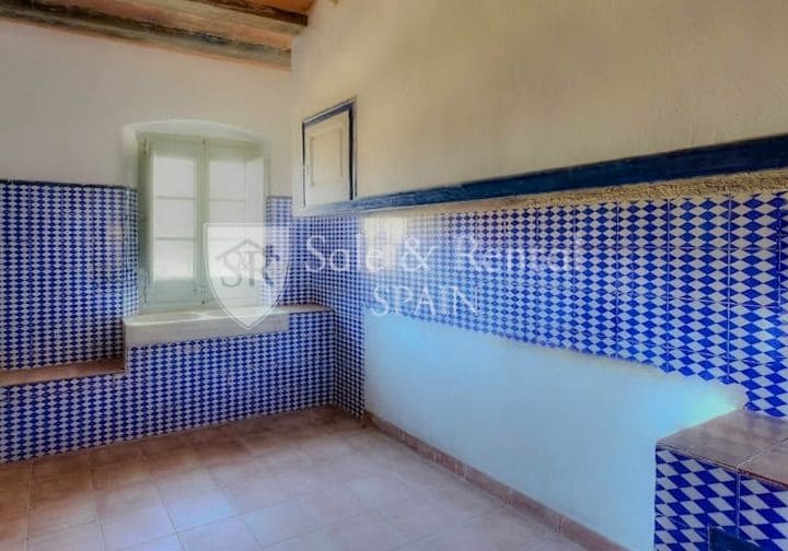 7 bedroom Finca/Country House for sale in Santa Cristina d'Aro - € 1,799,000 (Ref: 9468081)