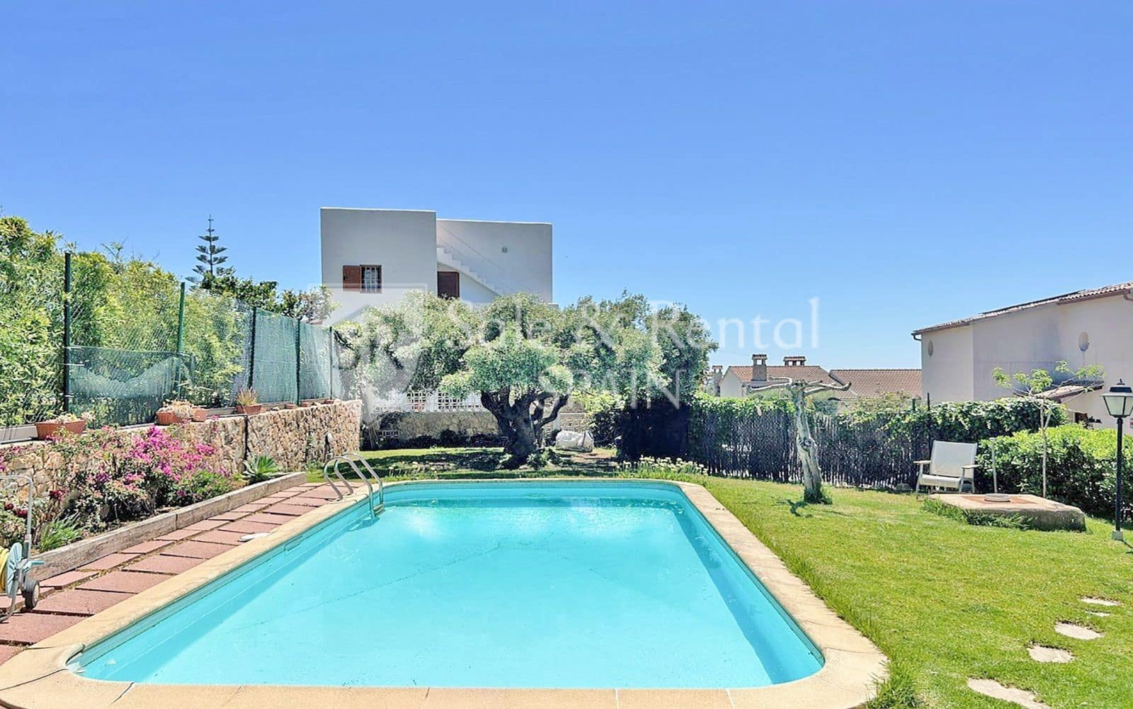 4 sypialnia Willa na sprzedaż w Lloret de Mar z basenem garażem - 630 000 € (Ref: 9473748)