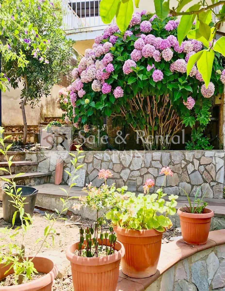 4 sypialnia Willa na sprzedaż w Lloret de Mar z basenem garażem - 630 000 € (Ref: 9473748)