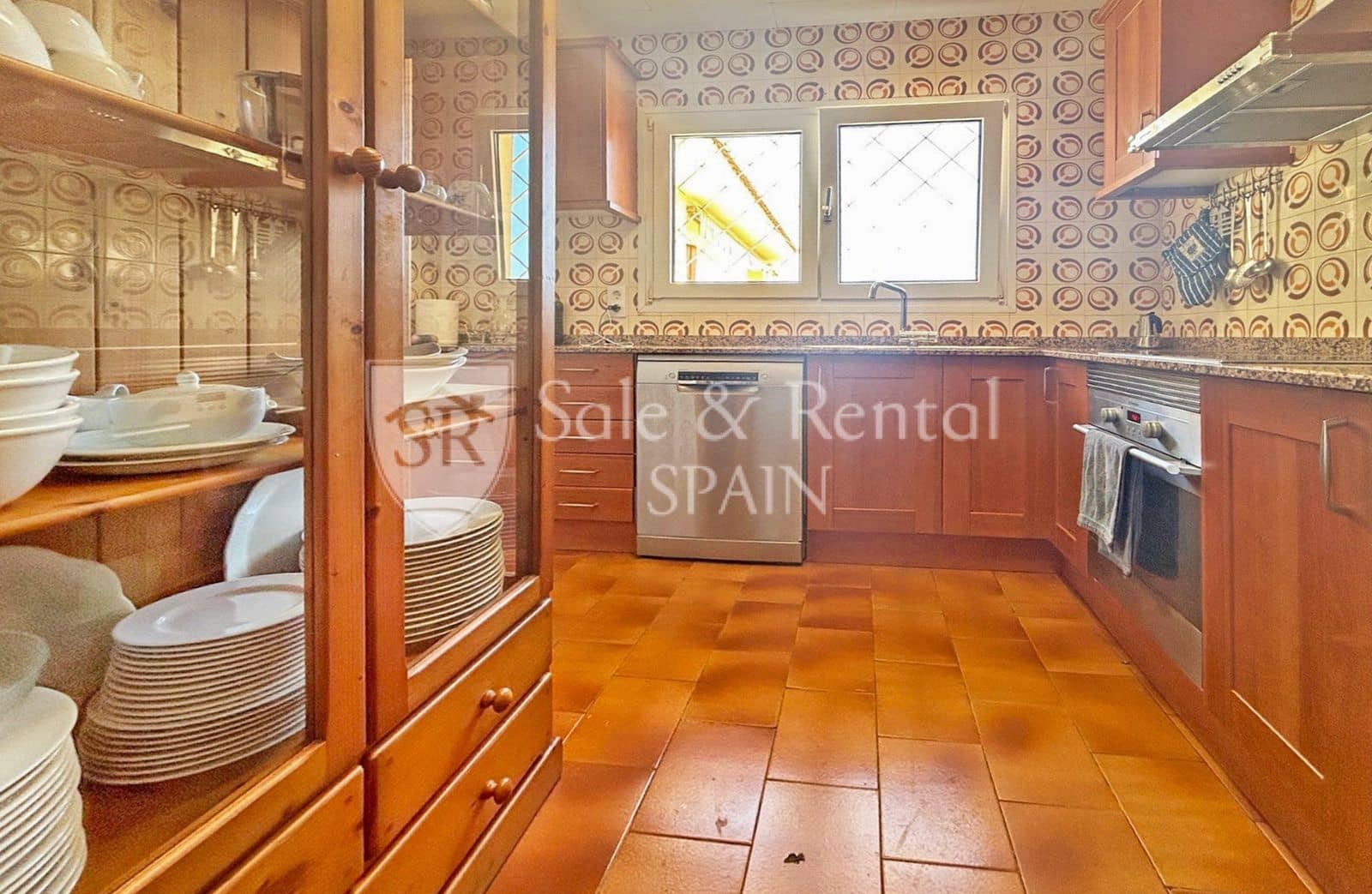 4 sypialnia Willa na sprzedaż w Lloret de Mar z basenem garażem - 630 000 € (Ref: 9473748)