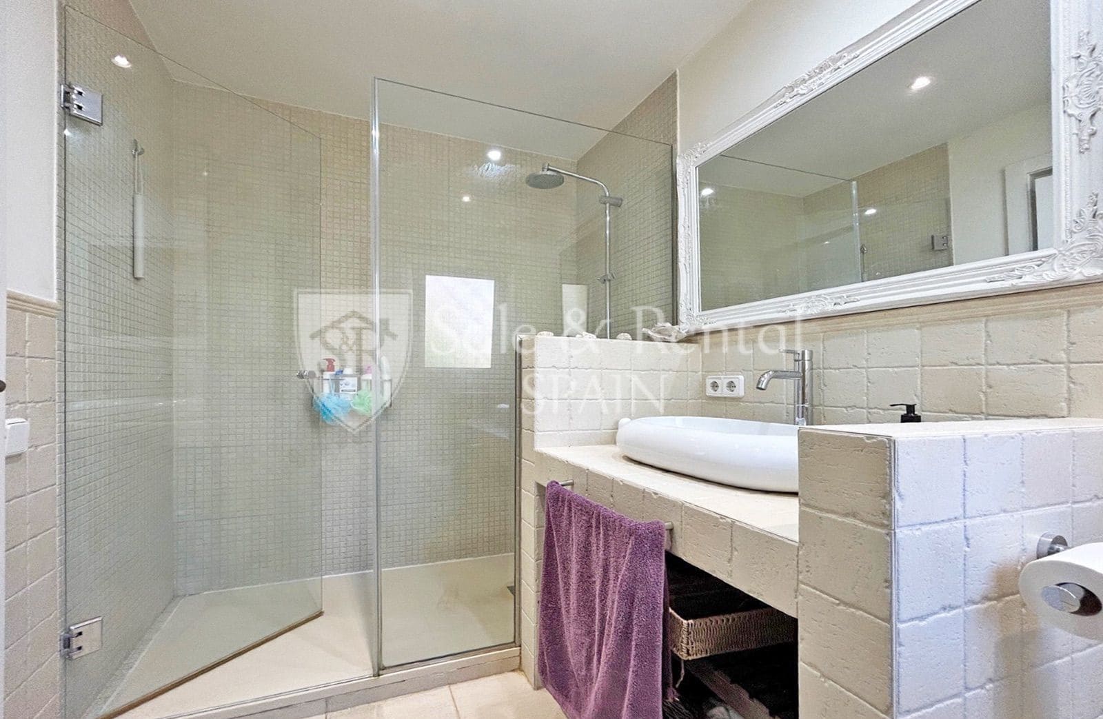 4 sypialnia Willa na sprzedaż w Lloret de Mar z basenem garażem - 630 000 € (Ref: 9473748)