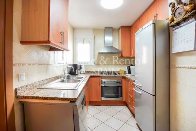 4 Zimmer Villa zu verkaufen in Sant Feliu de Guíxols mit Pool Garage - 395.000 € (Ref: 9478535)