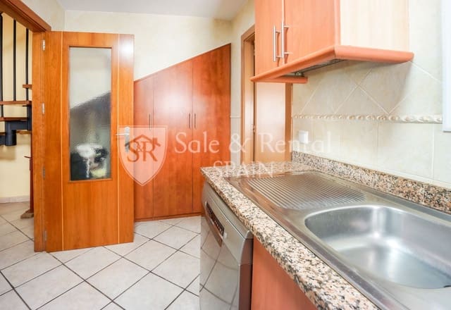 4 Zimmer Villa zu verkaufen in Sant Feliu de Guíxols mit Pool Garage - 395.000 € (Ref: 9478535)