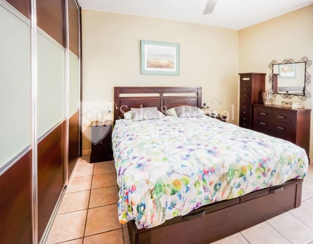 4 Zimmer Villa zu verkaufen in Sant Feliu de Guíxols mit Pool Garage - 395.000 € (Ref: 9478535)