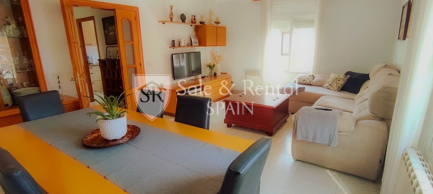 3 Zimmer Villa zu verkaufen in Sant Feliu de Guixols mit Garage - 450.000 € (Ref: 9478536)