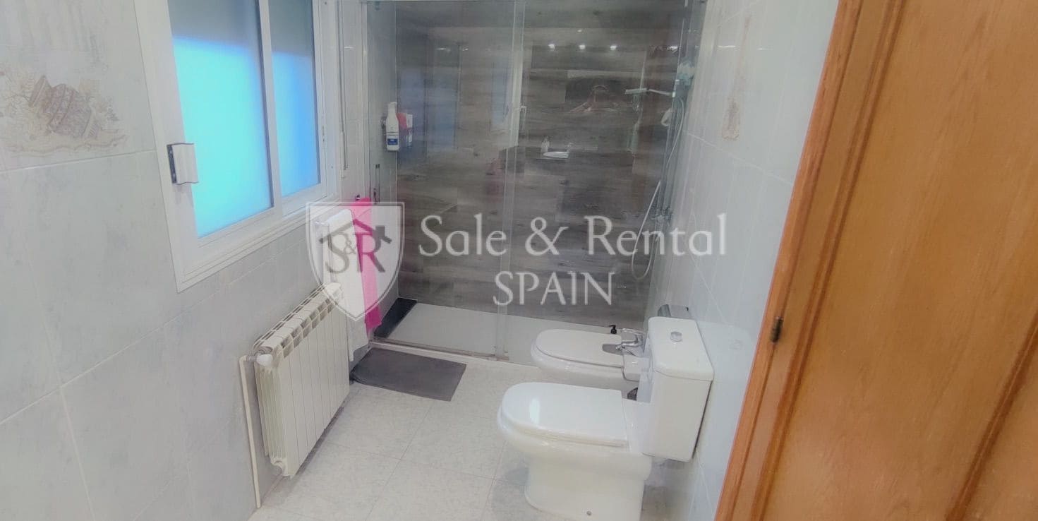 3 Zimmer Villa zu verkaufen in Sant Feliu de Guixols mit Garage - 450.000 € (Ref: 9478536)