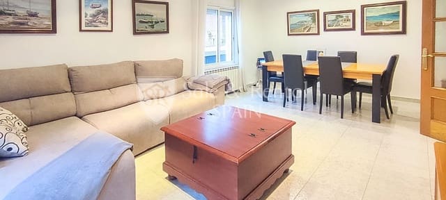3 Zimmer Villa zu verkaufen in Sant Feliu de Guíxols mit Garage - 450.000 € (Ref: 9478536)