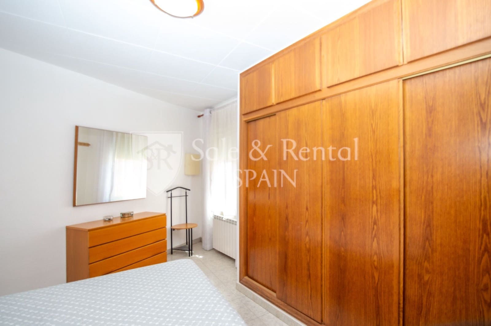 4 bedroom Villa for sale in Sant Feliu de Guixols with garage - € 450,000 (Ref: 9478536)