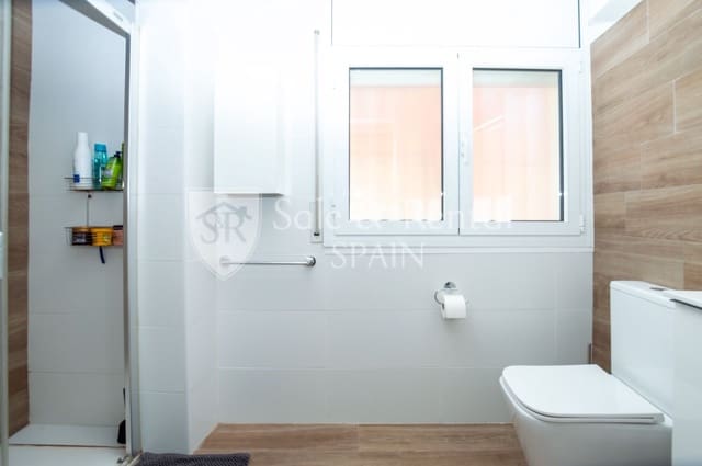 4 soveværelse Villa til salg i Sant Feliu de Guíxols med garage - € 450.000 (Ref: 9478536)