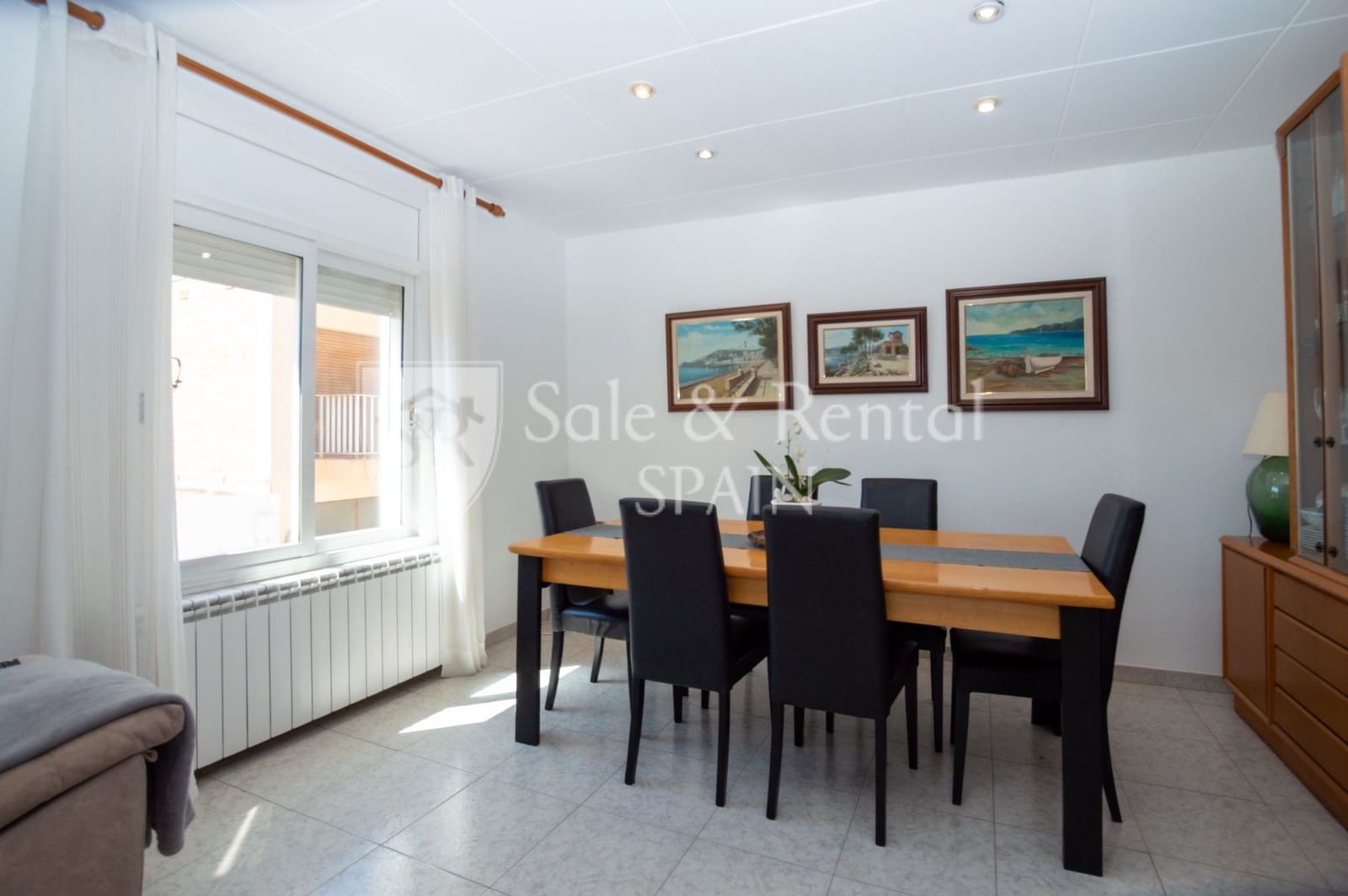 4 bedroom Villa for sale in Sant Feliu de Guixols with garage - € 450,000 (Ref: 9478536)