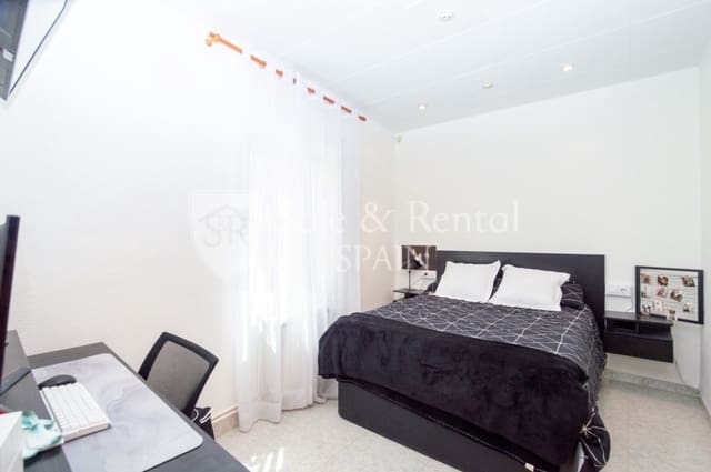 4 soveværelse Villa til salg i Sant Feliu de Guíxols med garage - € 450.000 (Ref: 9478536)