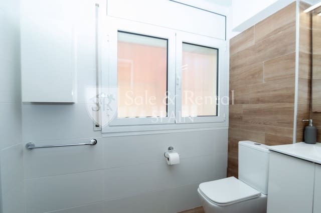 4 soveværelse Villa til salg i Sant Feliu de Guíxols med garage - € 450.000 (Ref: 9478536)