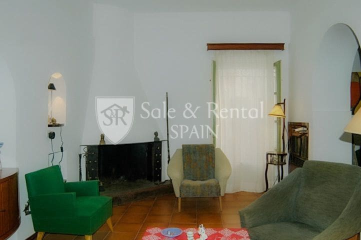 4 bedroom Villa for sale in Tossa de Mar - € 395,000 (Ref: 9478537)