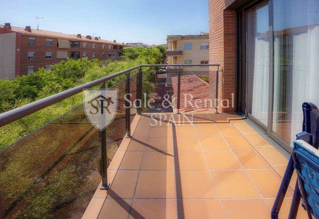 3 bedroom Flat for sale in Sant Feliu de Guíxols with garage - € 260,000 (Ref: 9485129)