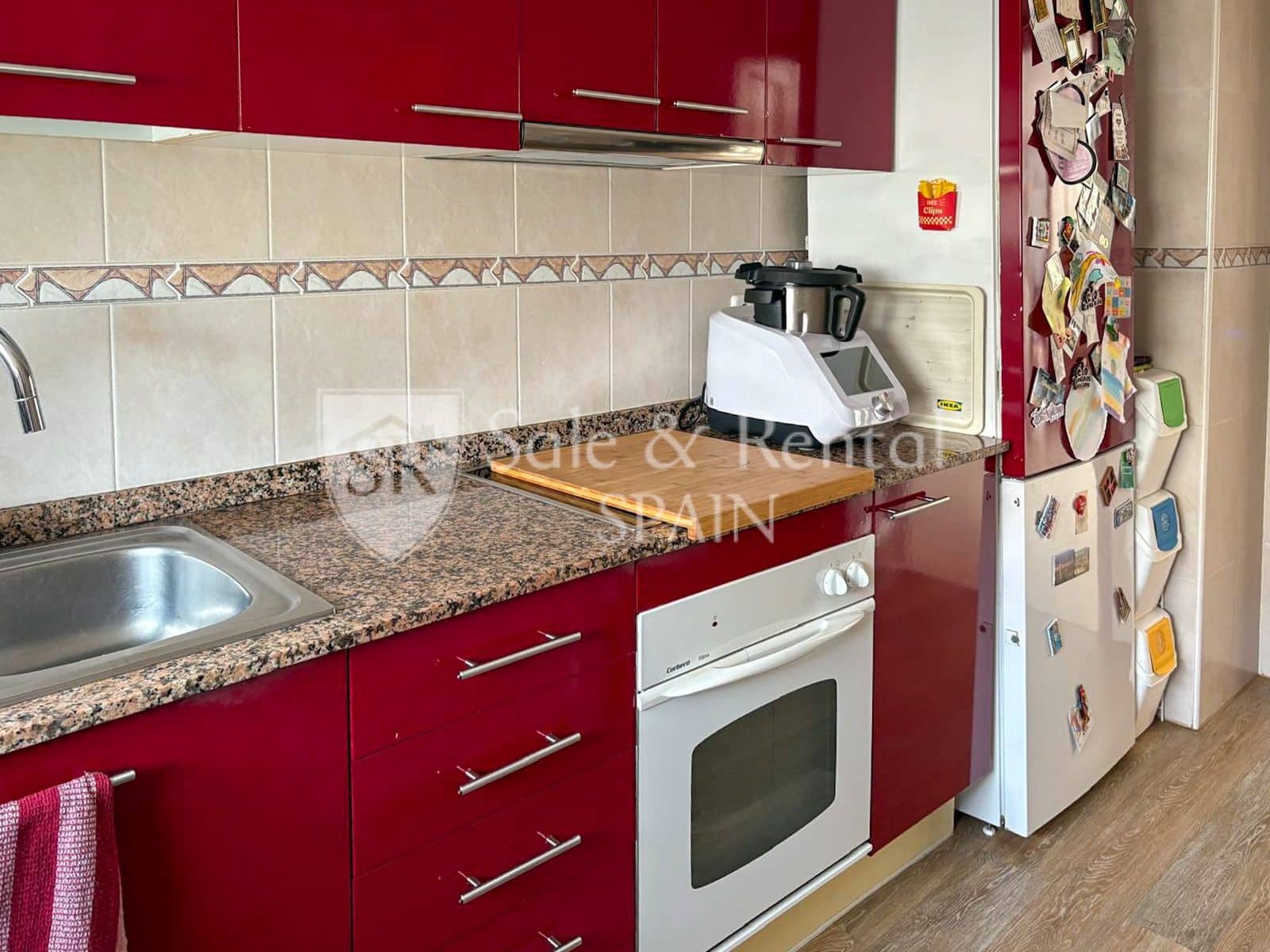 3 bedroom Flat for sale in Tossa de Mar with garage - € 250,000 (Ref: 9501813)