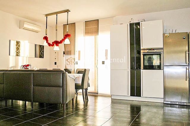 4 slaapkamer Villa te koop in Roca Grossa, Lloret de Mar met zwembad garage - € 795.000 (Ref: 9526057)