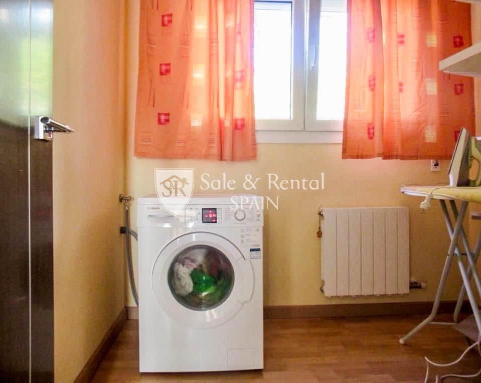 4 slaapkamer Villa te koop in Lloret de Mar met zwembad garage - € 795.000 (Ref: 9526057)