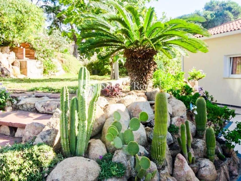 4 slaapkamer Villa te koop in Lloret de Mar met zwembad garage - € 795.000 (Ref: 9526057)