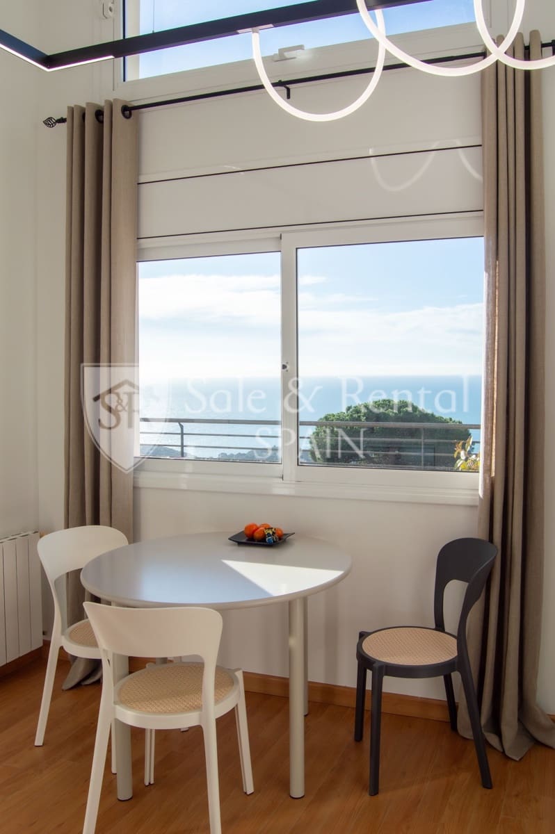 6 soveværelse Villa til salg i Lloret de Mar med swimmingpool garage - € 950.000 (Ref: 9540722)