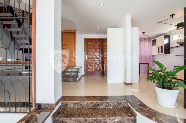 6 soveværelse Villa til salg i Roca Grossa, Lloret de Mar med swimmingpool garage - € 950.000 (Ref: 9540722)