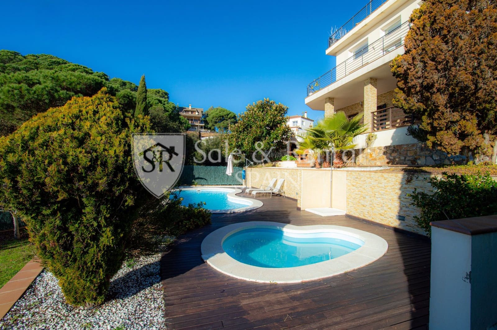 6 soveværelse Villa til salg i Lloret de Mar med swimmingpool garage - € 950.000 (Ref: 9540722)