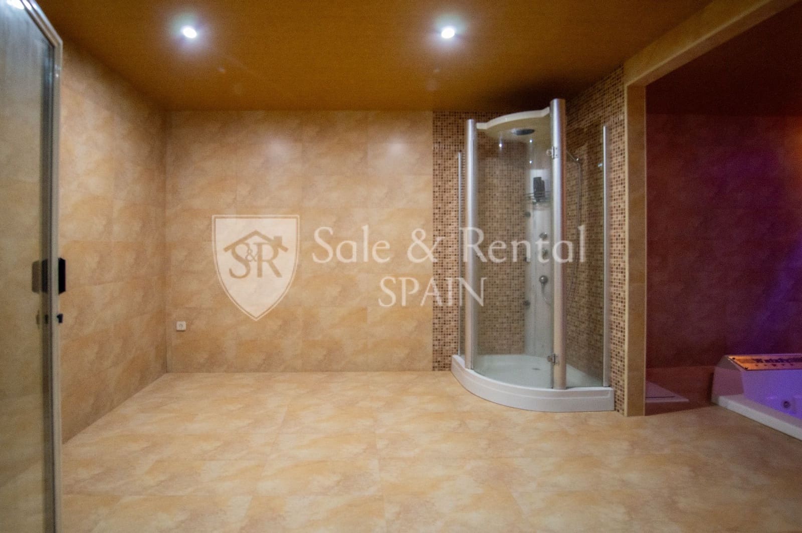 6 soveværelse Villa til salg i Lloret de Mar med swimmingpool garage - € 950.000 (Ref: 9540722)