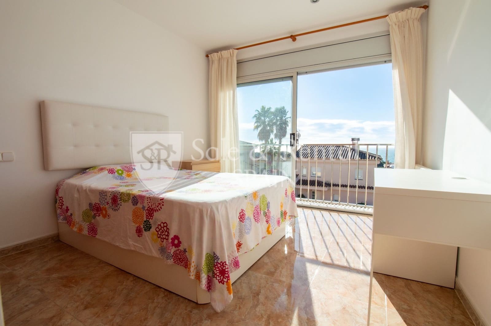 5 soveværelse Semi-Rækkehus til salg i Lloret de Mar med swimmingpool - € 649.000 (Ref: 9542980)