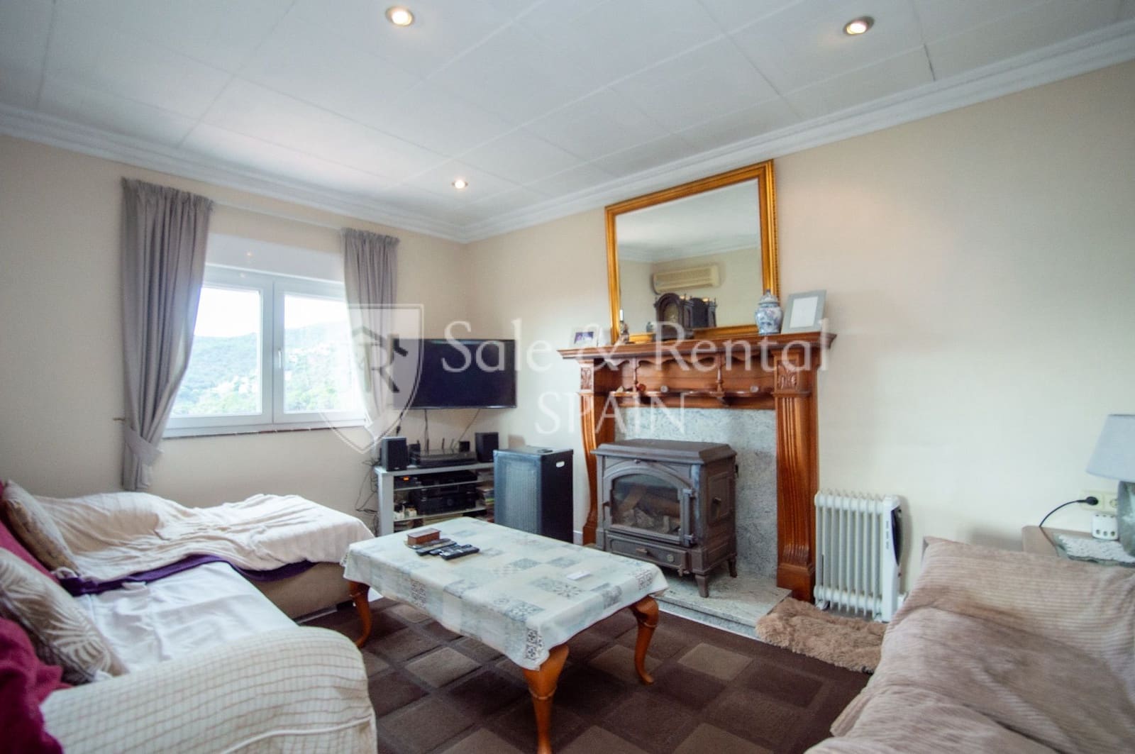 Chalet de 5 habitaciones en Lloret de Mar en venta con piscina garaje - 499.000 € (Ref: 9547508)