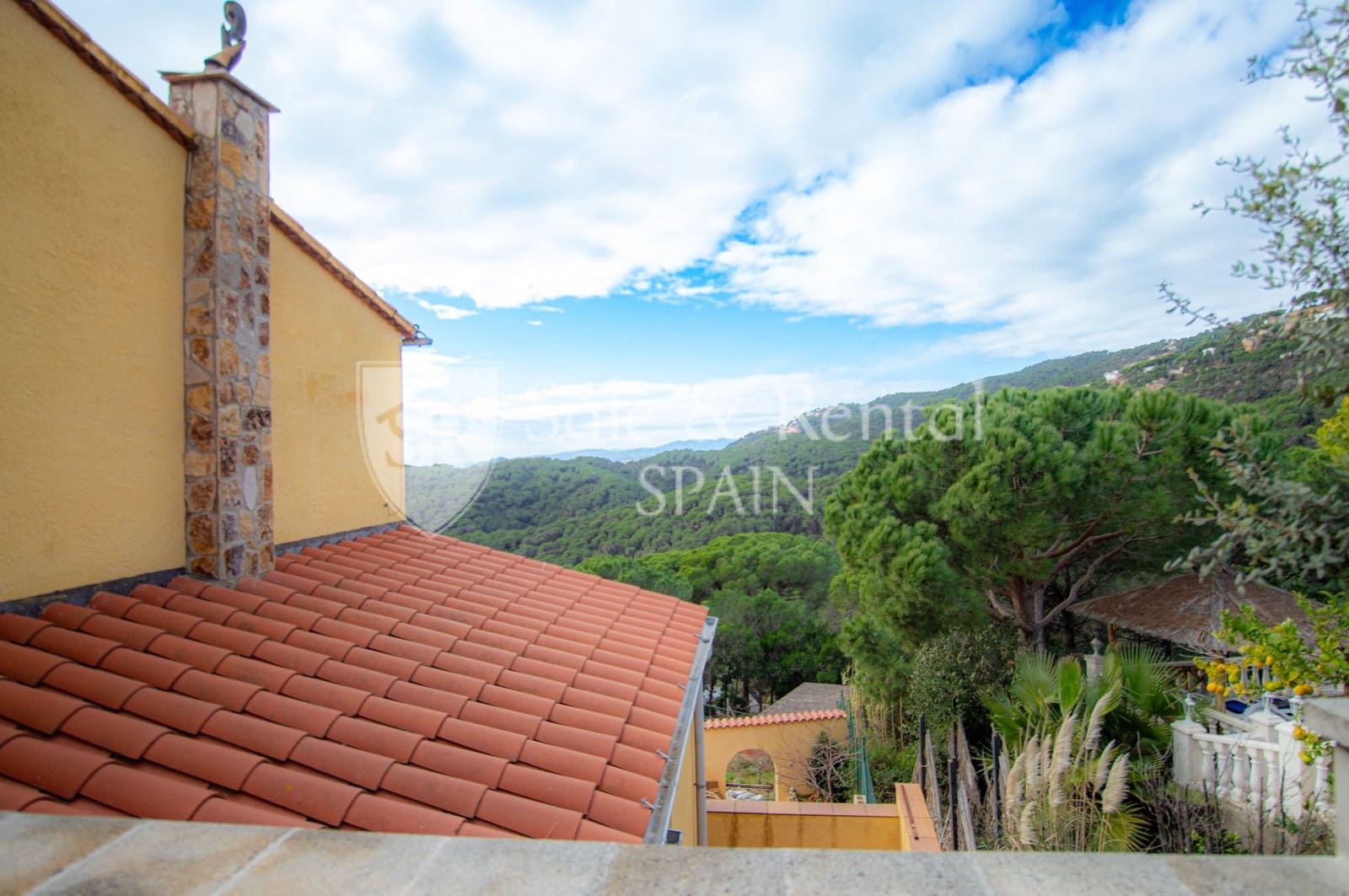 Chalet de 5 habitaciones en Lloret de Mar en venta con piscina garaje - 499.000 € (Ref: 9547508)