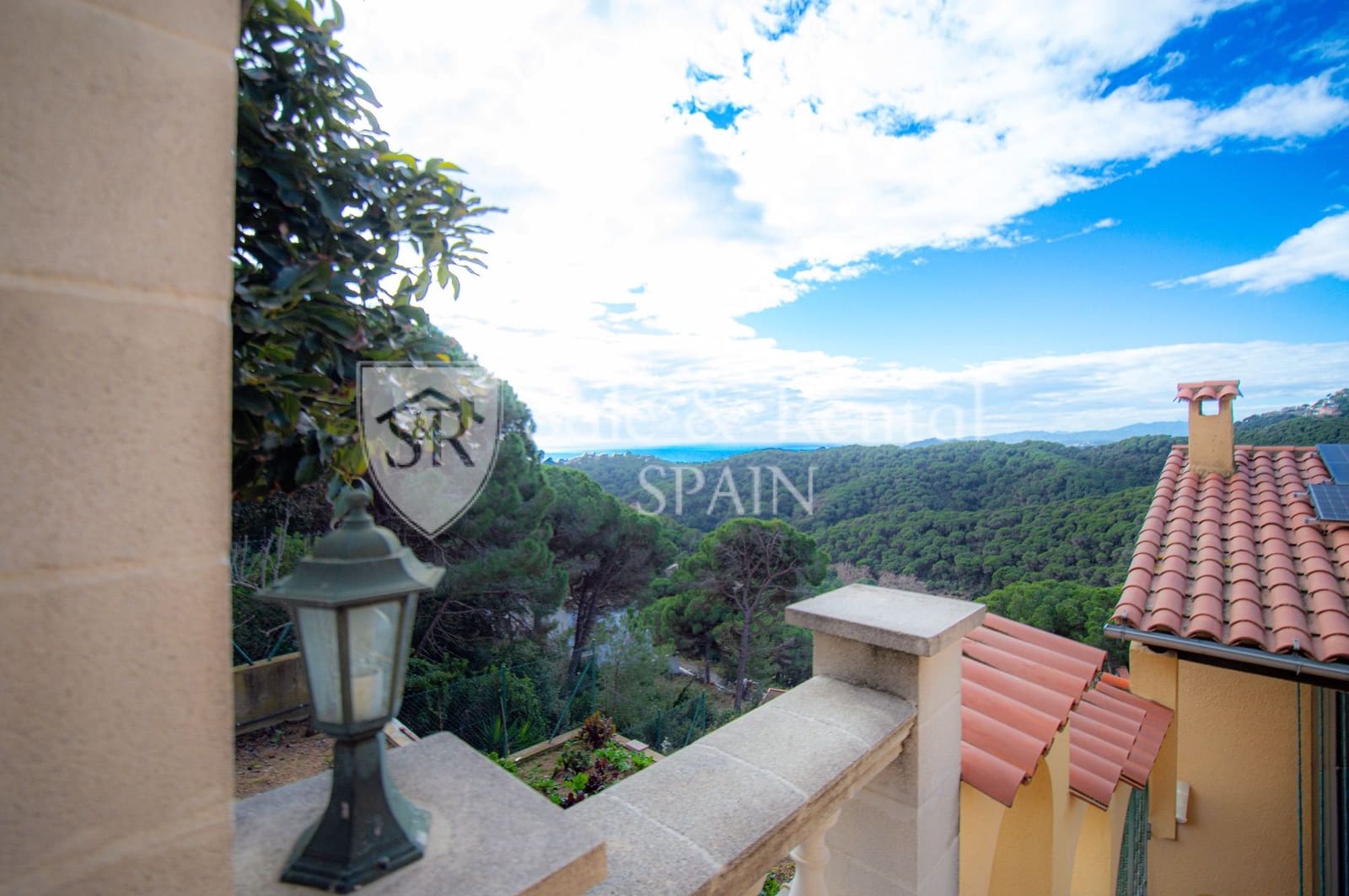 Chalet de 5 habitaciones en Lloret de Mar en venta con piscina garaje - 499.000 € (Ref: 9547508)