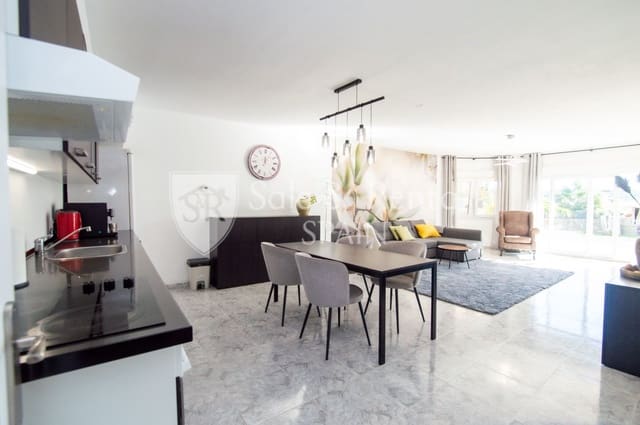 6 soveværelse Villa til salg i Roca Grossa, Lloret de Mar med swimmingpool garage - € 880.000 (Ref: 9547509)