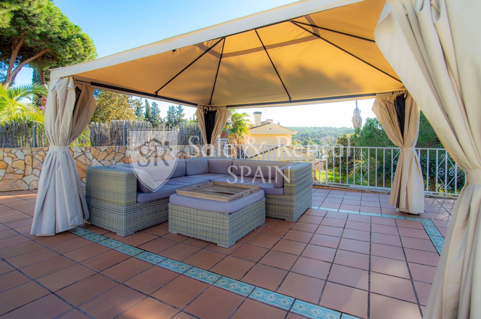 6 soveværelse Villa til salg i Lloret de Mar med swimmingpool garage - € 880.000 (Ref: 9547509)