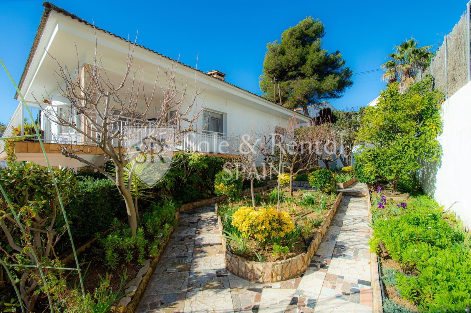 6 soveværelse Villa til salg i Lloret de Mar med swimmingpool garage - € 880.000 (Ref: 9547509)