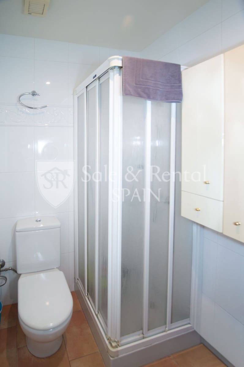 Piso de 3 habitaciones en Sant Feliu de Guíxols en venta con piscina garaje - 350.000 € (Ref: 9554520)