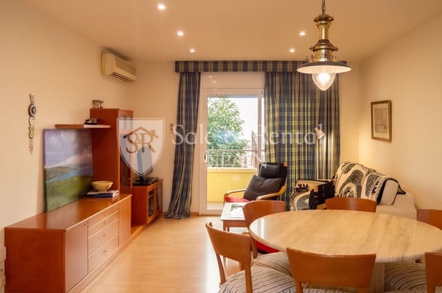 Piso de 3 habitaciones en Sant Feliu de Guíxols en venta con piscina garaje - 350.000 € (Ref: 9554520)