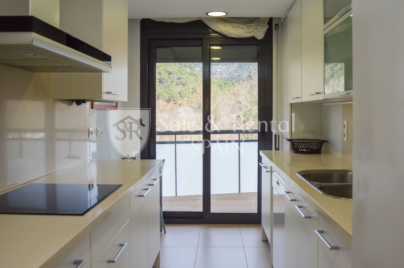 3 sypialnia Mieszkanie na sprzedaż w Tossa de Mar z basenem garażem - 339 000 € (Ref: 9554521)