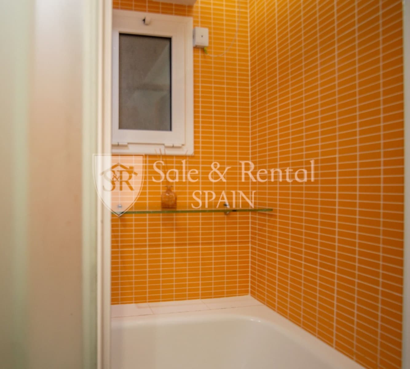 2 bedroom Flat for sale in Blanes with pool - € 289,000 (Ref: 9564266)