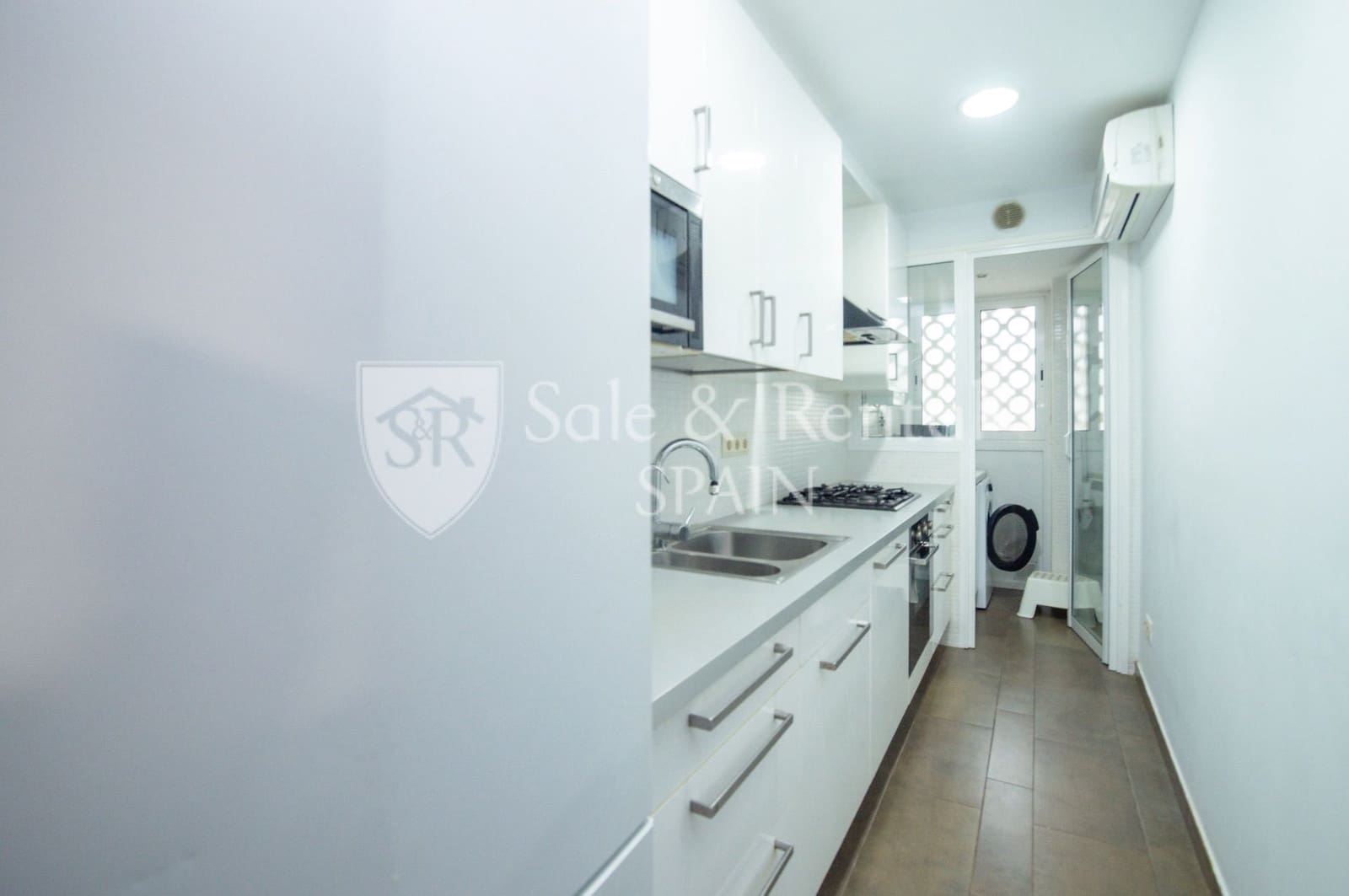 2 bedroom Flat for sale in Blanes with pool - € 289,000 (Ref: 9564266)