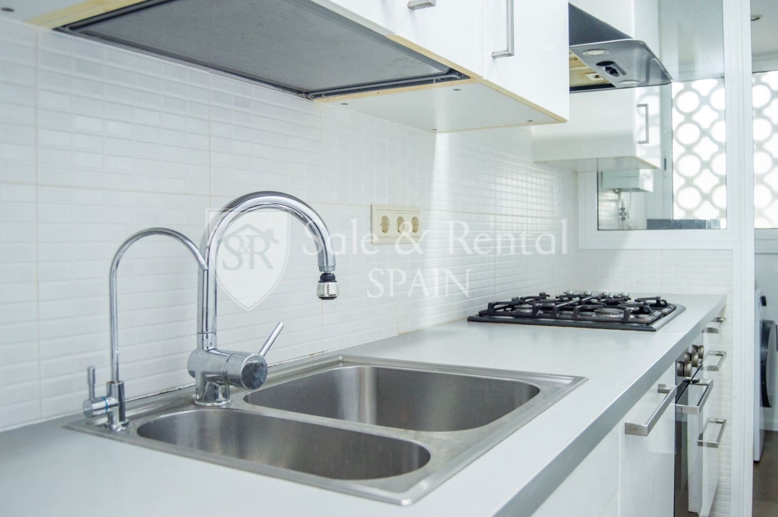 2 bedroom Flat for sale in Blanes with pool - € 289,000 (Ref: 9564266)