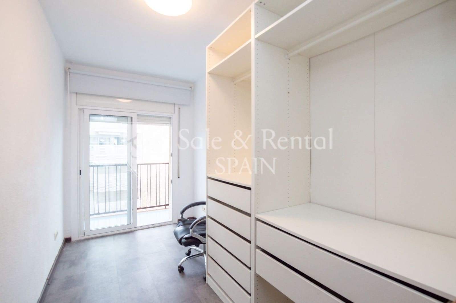 2 bedroom Flat for sale in Blanes with pool - € 289,000 (Ref: 9564266)