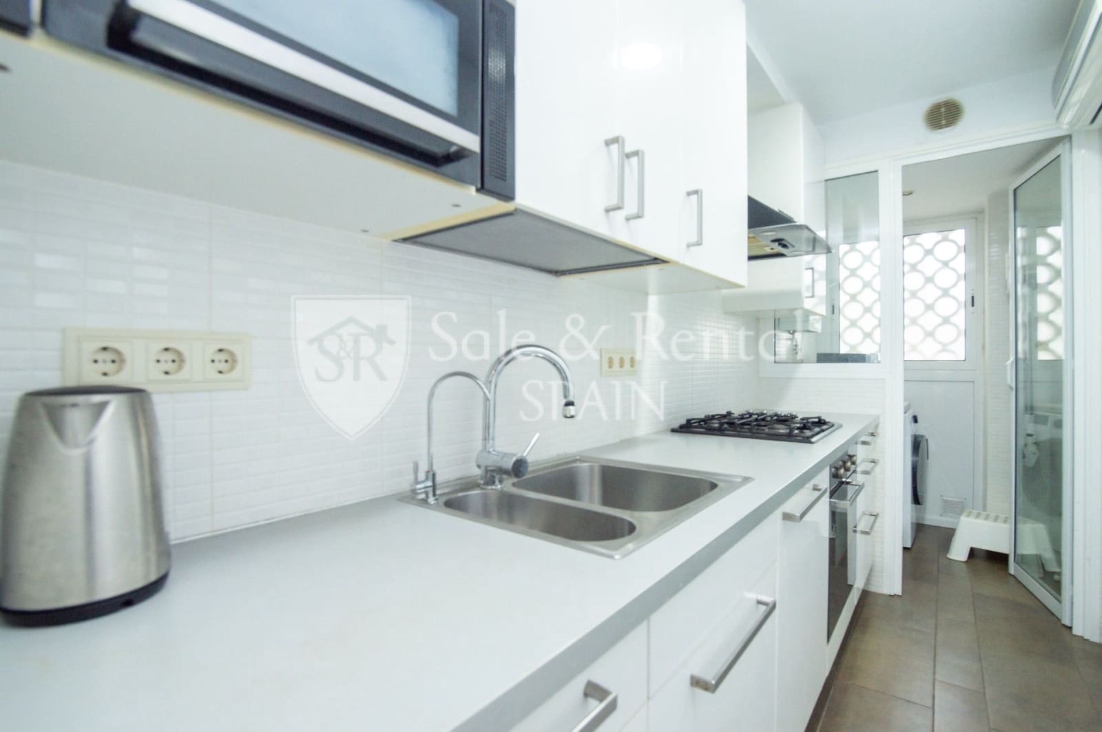 2 bedroom Flat for sale in Blanes with pool - € 289,000 (Ref: 9564266)