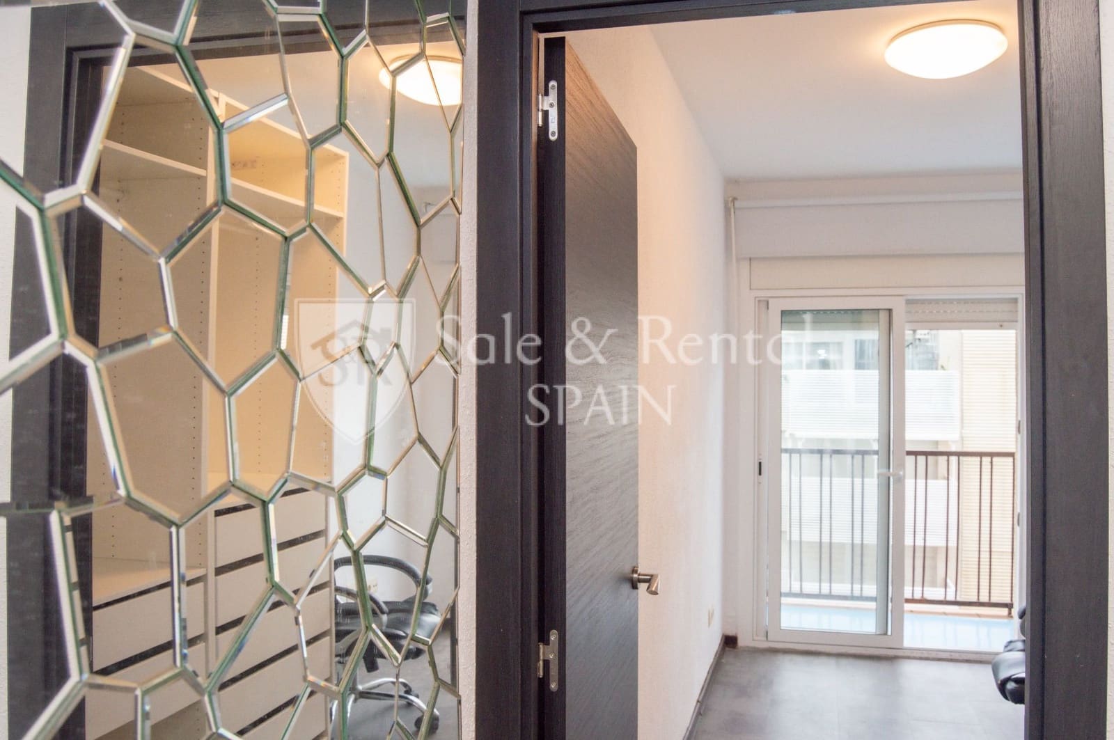 2 bedroom Flat for sale in Blanes with pool - € 289,000 (Ref: 9564266)