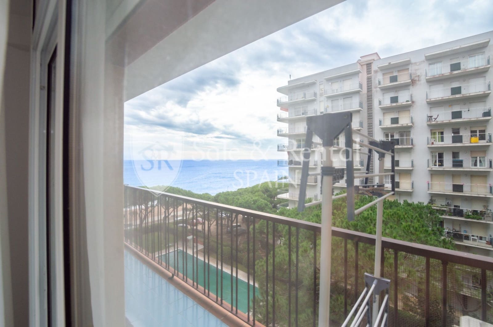 2 bedroom Flat for sale in Blanes with pool - € 289,000 (Ref: 9564266)