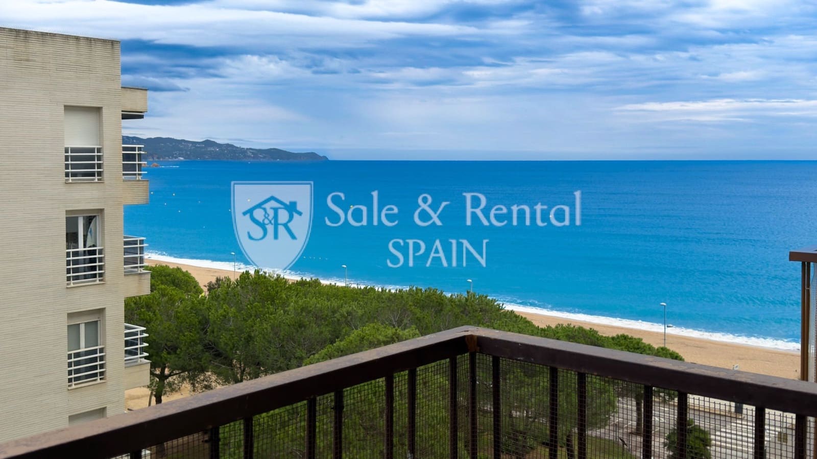 2 bedroom Flat for sale in Blanes with pool - € 289,000 (Ref: 9564266)