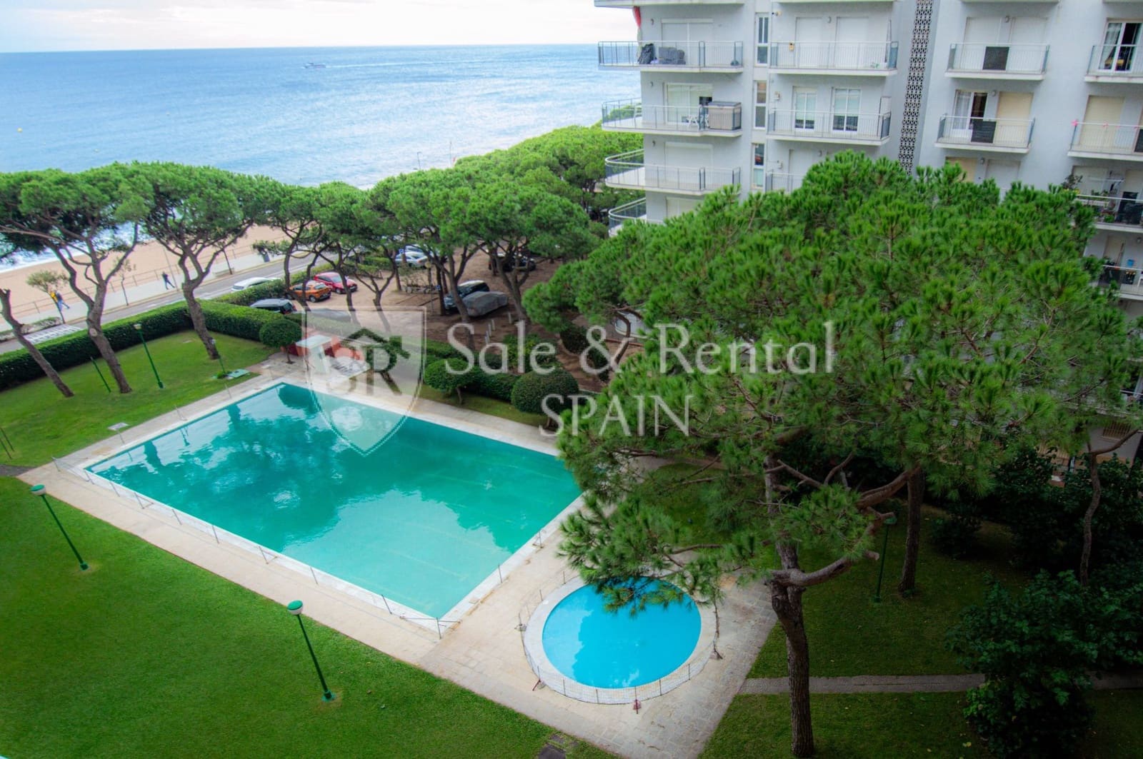 2 bedroom Flat for sale in Blanes with pool - € 289,000 (Ref: 9564266)