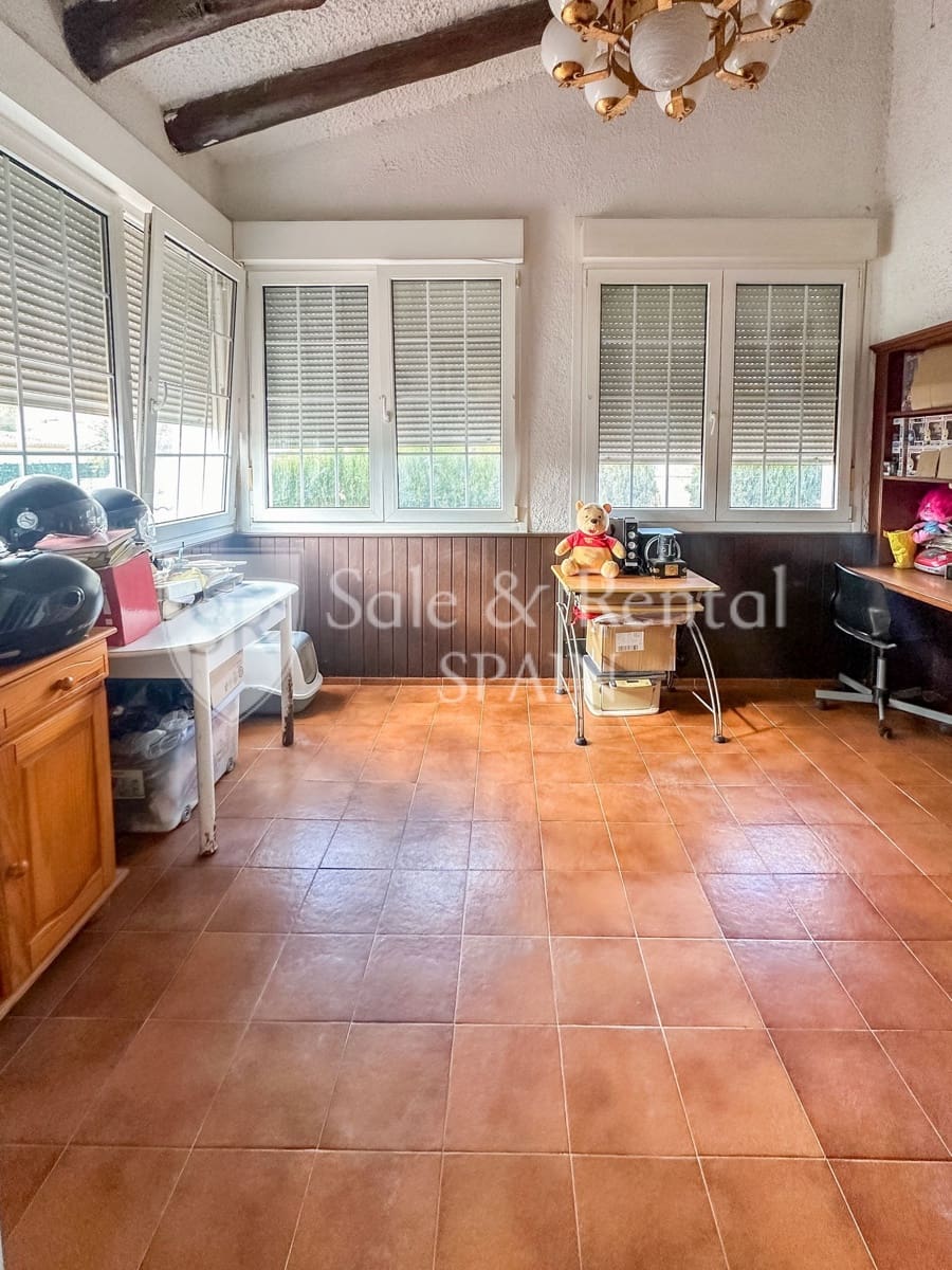 6 sypialnia Willa na sprzedaż w Lloret de Mar z garażem - 750 000 € (Ref: 9570459)