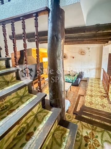 6 sypialnia Willa na sprzedaż w Roca Grossa, Lloret de Mar z garażem - 750 000 € (Ref: 9570459)