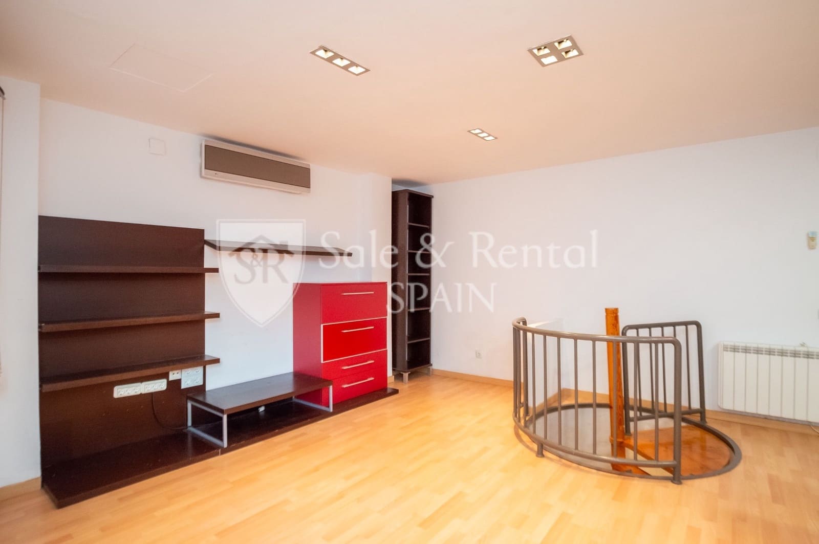 2 bedroom Flat for sale in Malgrat de Mar - € 165,000 (Ref: 9585320)