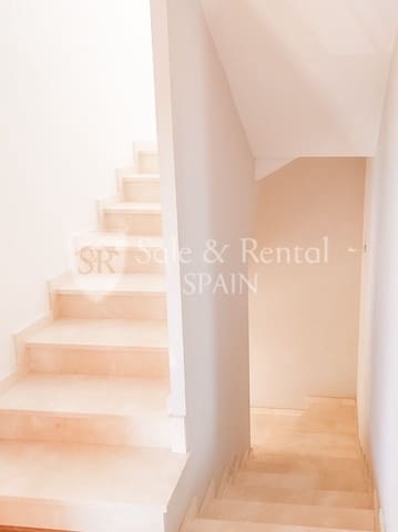 5 slaapkamer Halfvrijstaande villa te koop in Malgrat de Mar met garage - € 430.000 (Ref: 9590645)